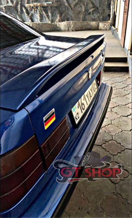 Спойлер BMW E34, тюнинг козырек накладки бмв е34
