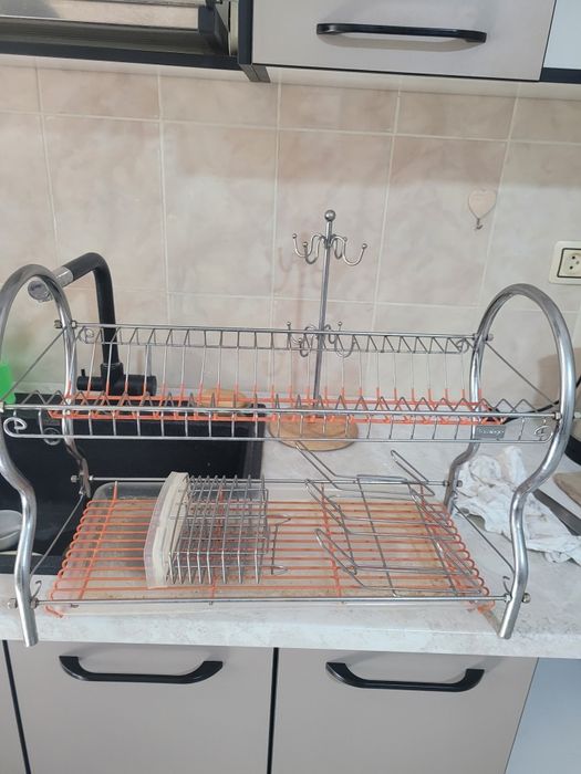 Продаётся сушилка для посуды б/у.