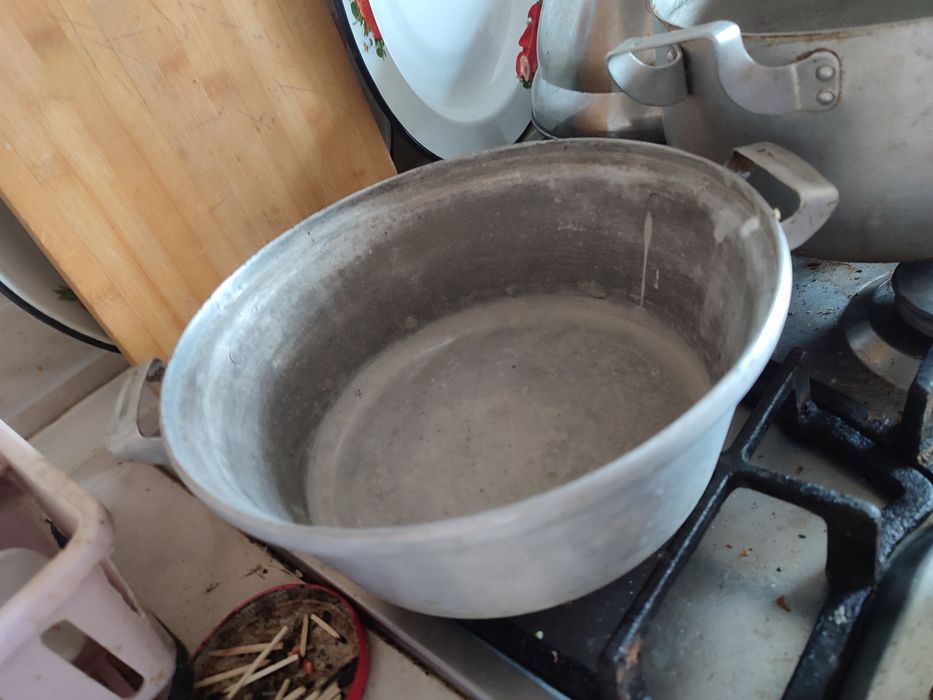 Продам сковородки, чугун и стальные