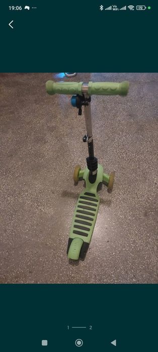 Trotineta cu roti fata luminate