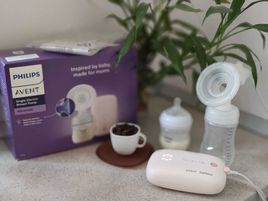 Vand pompa de san Philips Avent cu garantie + accesorii
