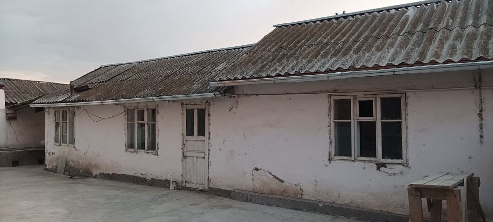 Уй сотилади. 2-хона 3 сотих.Ахмад Яссавийда Юкори Чирчик т. 26000 у.е.