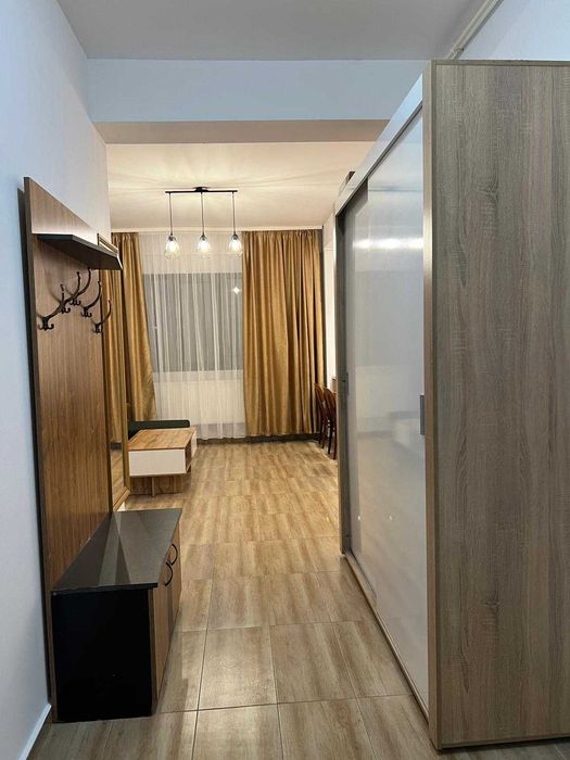 Apartament cu 3 camere +parcare de închiriat în Tabăra Năvodari.