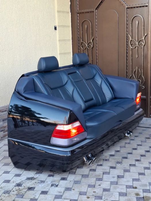 Диван из автомобиля