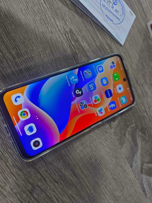Смартфон GSM TCL 605 256GB 8GB RAM Dual