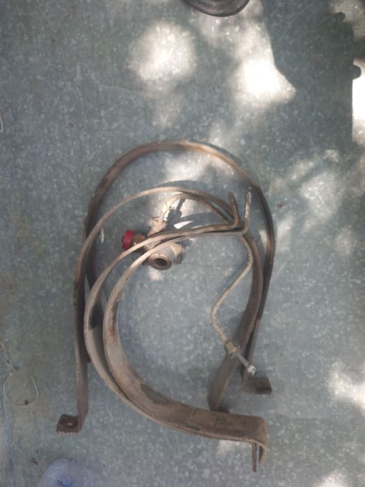 Газ балон сотилади 2 та 30 талиг