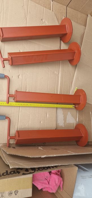 Picior sprijin remorca agricola 2.5 tone  pret 285 lei se poate trimit