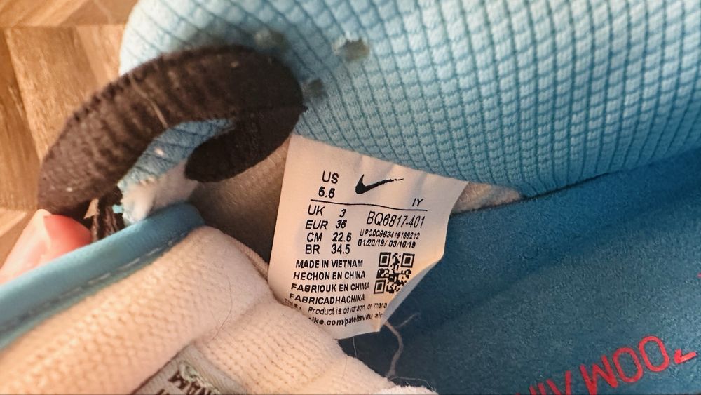 Прадаются кросовки в очень хорошем состоянии.