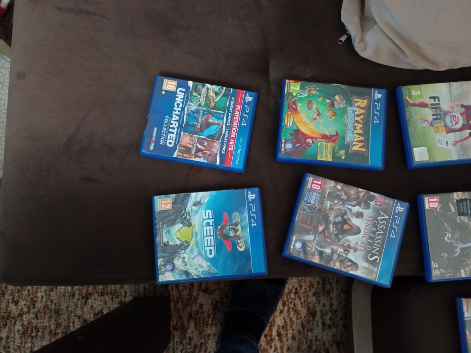 Ps 4 комплект със 24 игри