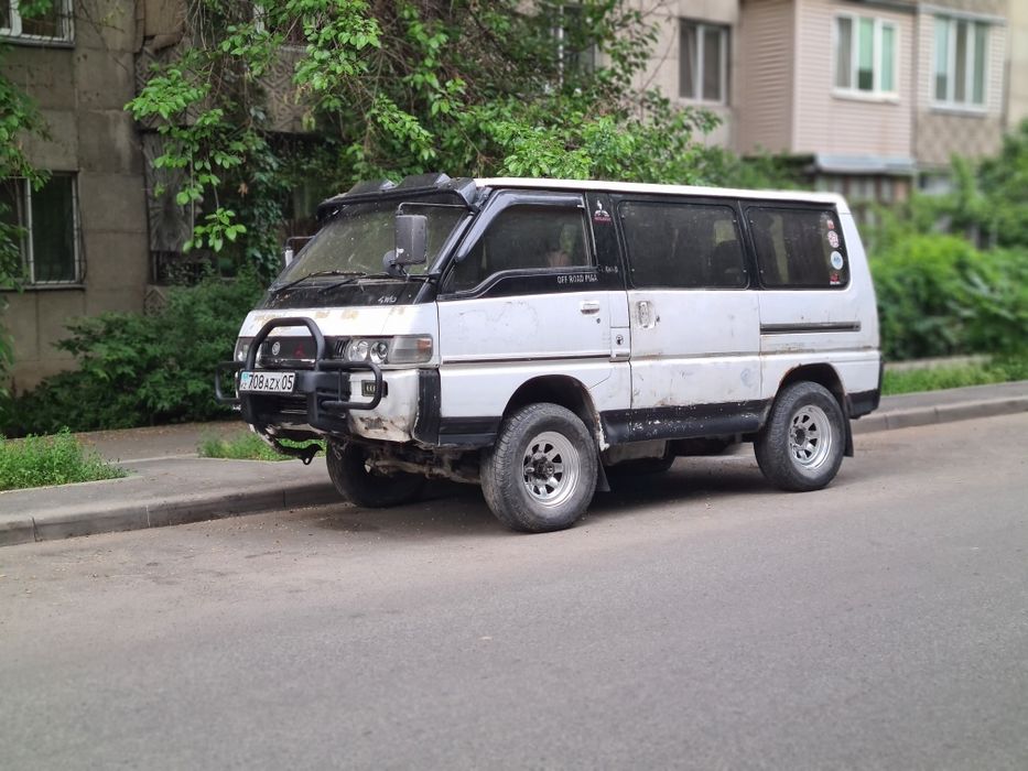 Делика кузов целиком