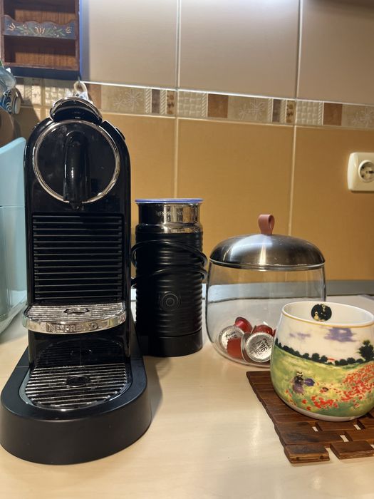 Espressor Nespresso by De'Longhi CitiZ & Milk Black, 1710 W, 19 bari