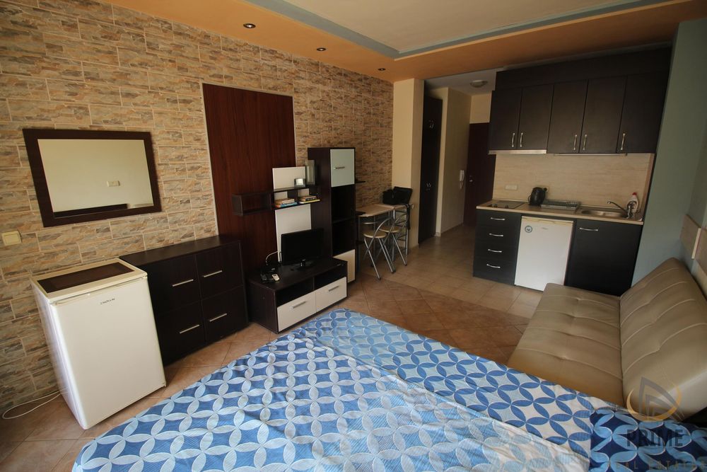 Продава се Едностаен апартамент в Созопол - 41 кв.м за 1513 €/кв.м - Снимка #2