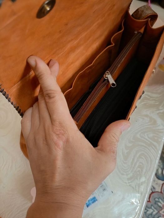 Продается женский клач сумка из натуралный кожи Крокодила