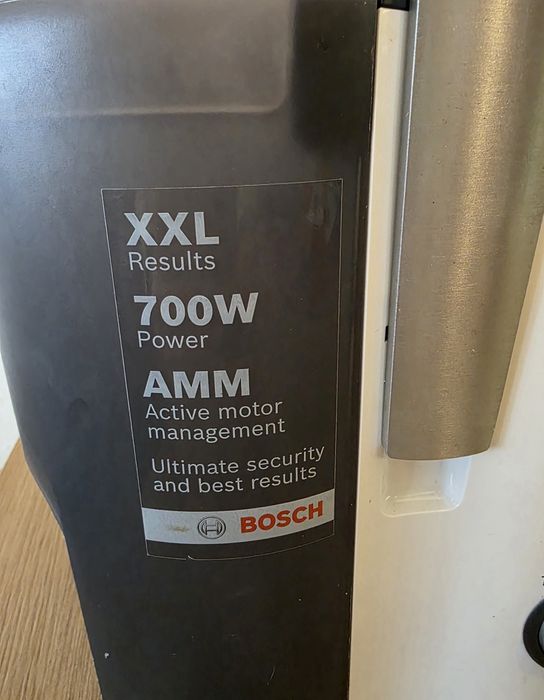 Сокоизстисквачка за плодове и зеленчуци Bosch 700W