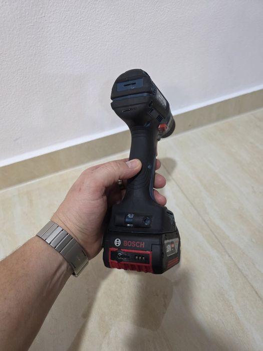 Mașină de înșurubat autofiletanta Bosch GSR 18-VEC