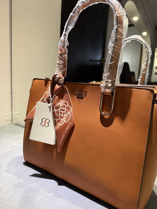 Geanta Bessie London