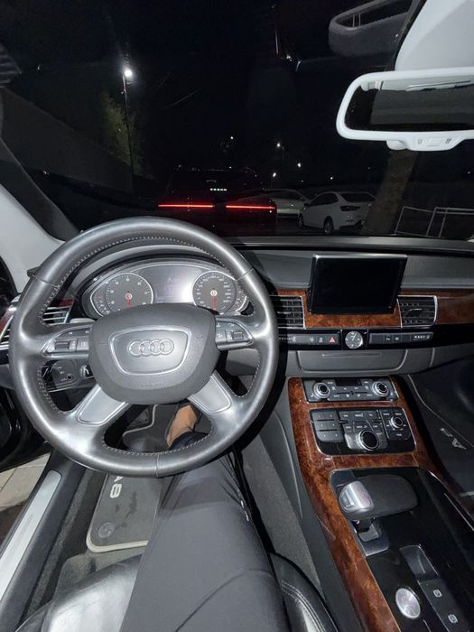 СРОЧНО !!! Audi A8 Long Quattro