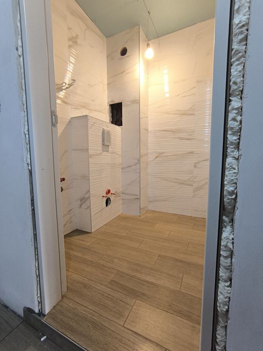 Професионални вътрешни ремонти – плочки, шпакловка, боя | Качествено