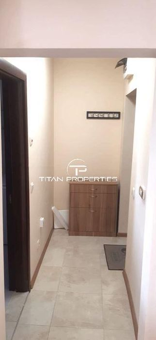 Дава се под наем Двустаен апартамент в Варна, Център - 45 кв.м за 400 € - Снимка #4