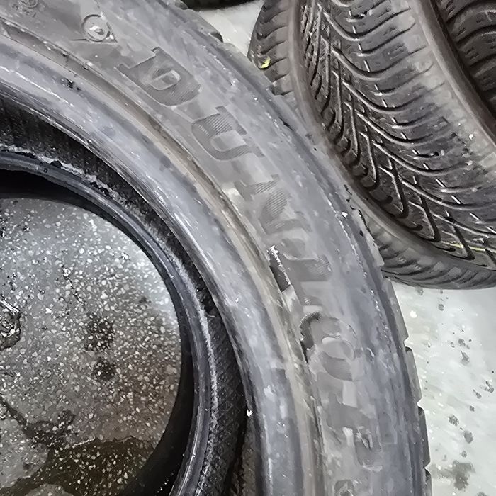 2x 225/45/17 VARA DUNLOP Stare ca noi