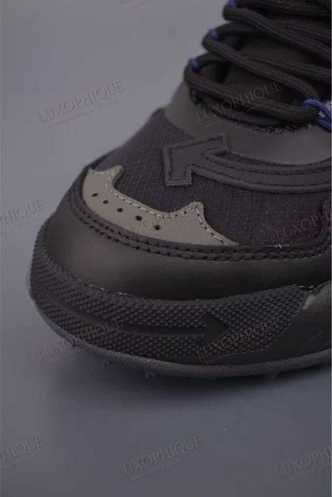 НАЛИЧНИ Off-White ODSY 2000 40 номер
