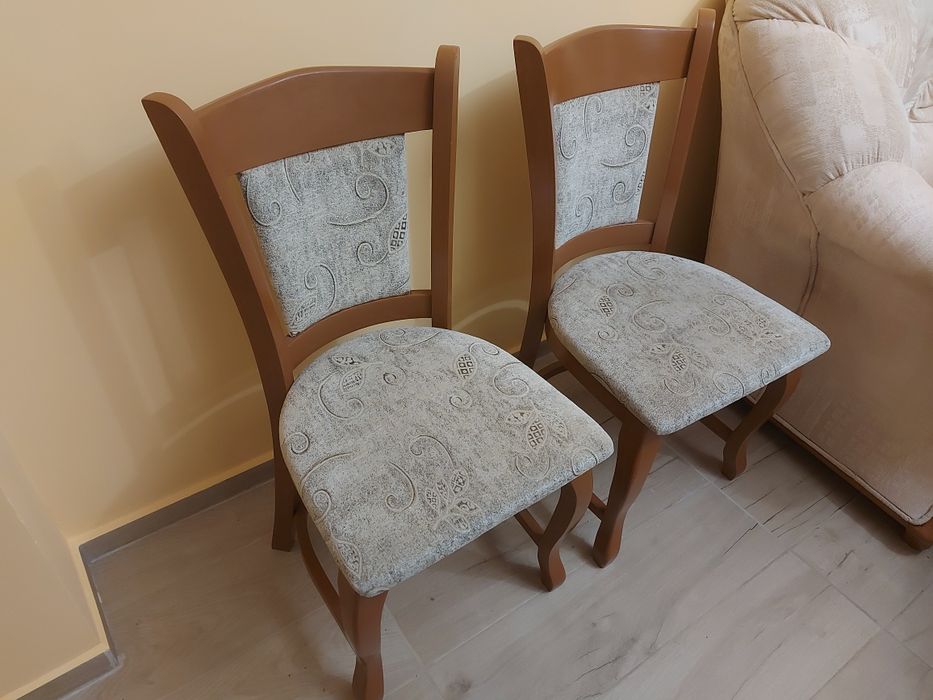 Дървени столове 4 броя