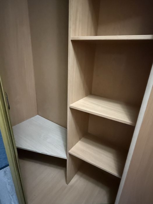 Шкаф в корридор