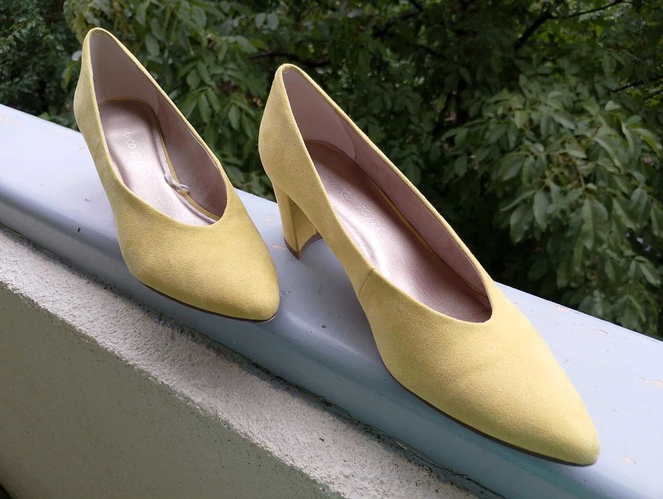 Красиви дамски обувки на Marco Tozi - висококачествен текстил, 10 евро