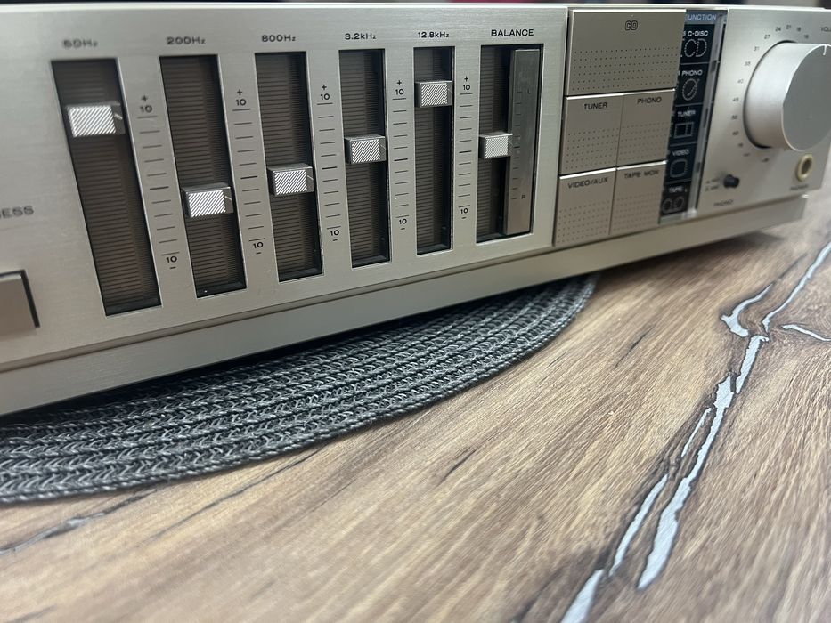 Исилвател Marantz Pm351