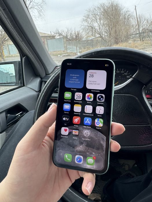 iPhone 11 128GB в норм состоянии