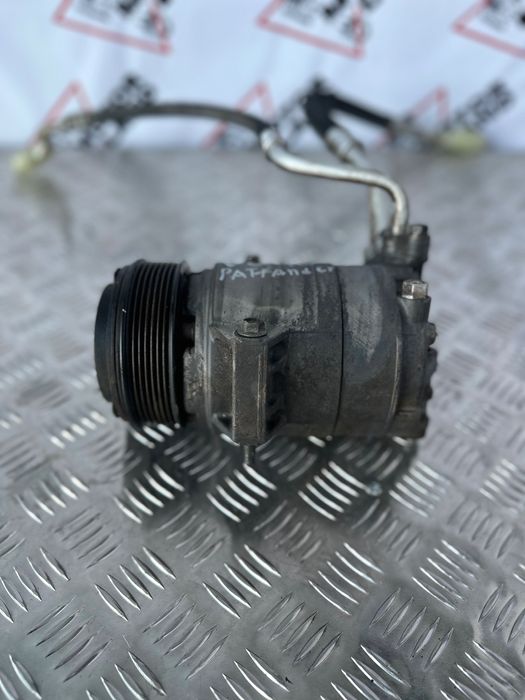 Компрессор кондиционера на Nissan (VQ40)