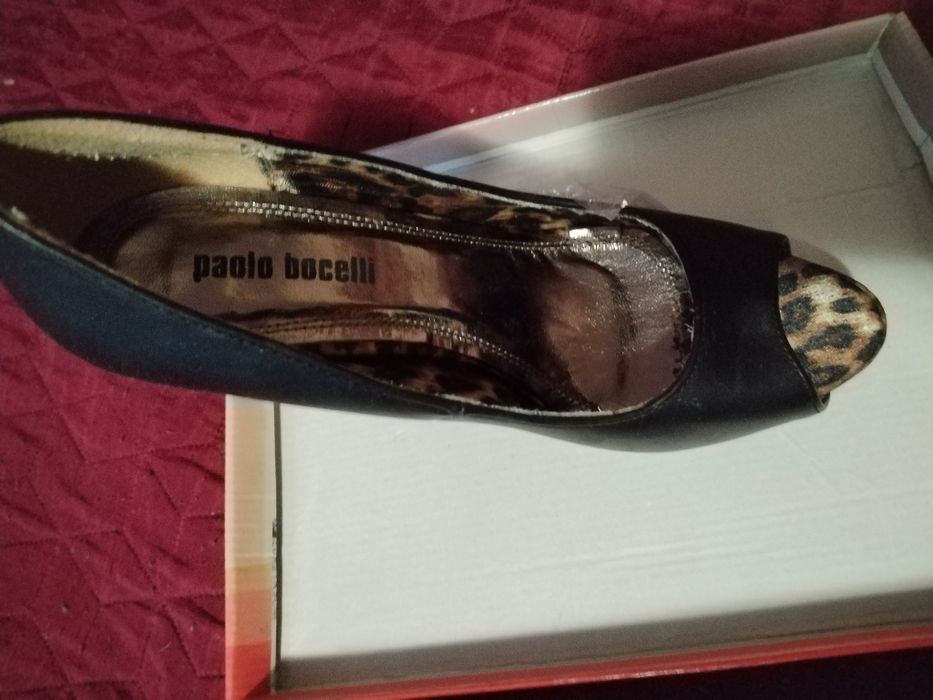 Модни дамски обувки