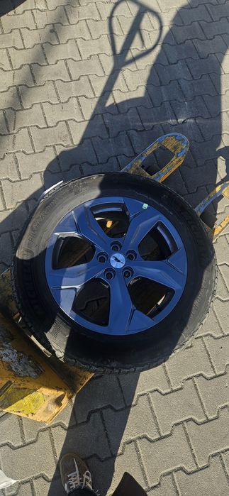 Vând roti de iarna  complete Ford