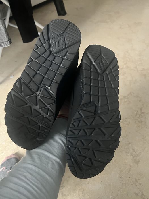 Skechers noi,marimea 37