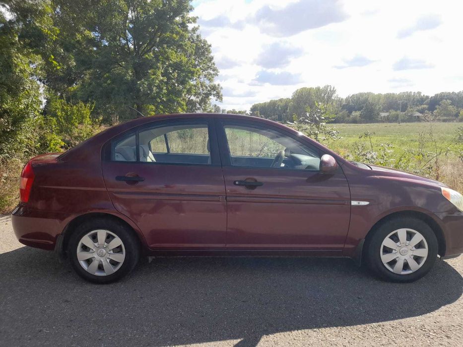 Vând Hyundai Accent Benzină + GPL