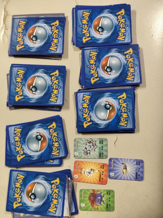 Оригинални  Pokemon карти 69 броя
