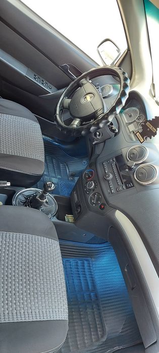 Sroshni sotiladi