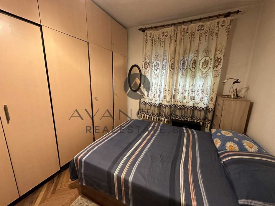 Продава се Тристаен апартамент в Пловдив, Център - 75 кв.м за 2000 €/кв.м - Снимка #2