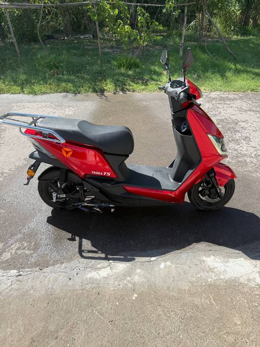 Yadea T5 skuter yangi