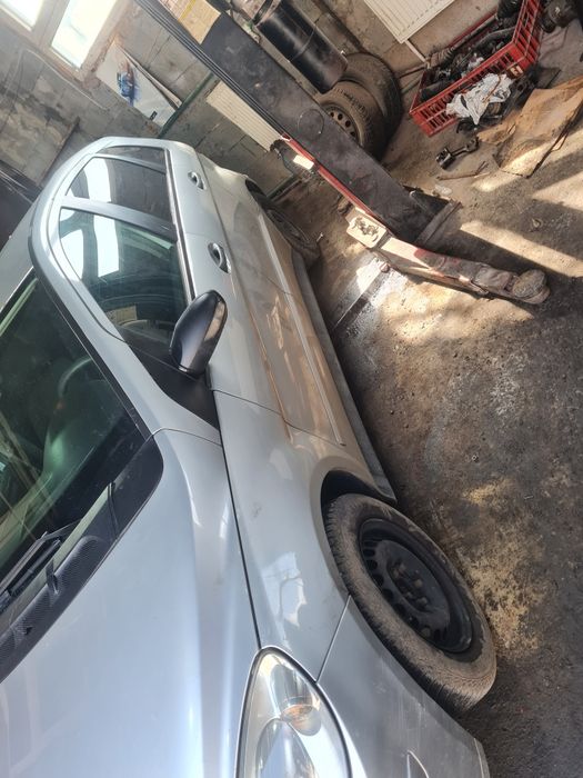 Dezmembrez Mercedes B Class 1.5 benzina/1.8 Diesel/2.0 Diesel