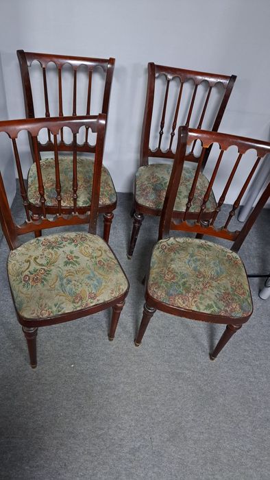 Стулья Режанс 4 штук Румыния.