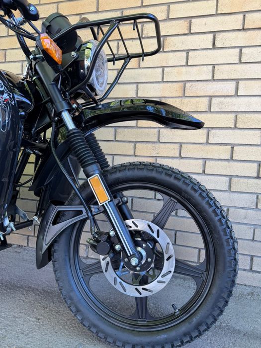 Мотоцикл GSX Сузуки 200 куб.