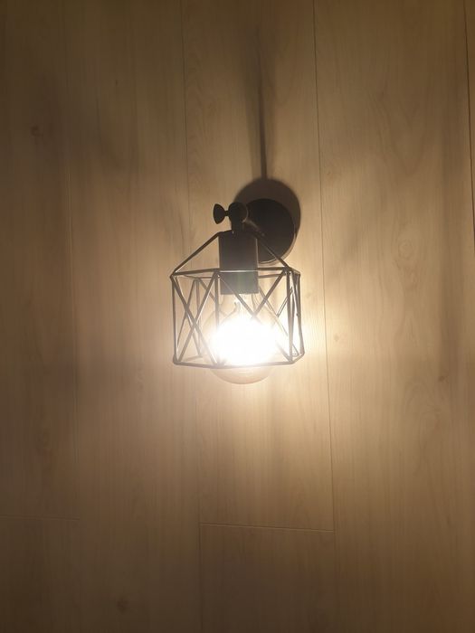 Продам светодиодную лампу