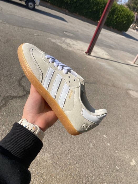 Кроссовки отличное качество|По оптовой цене| имеются разные модели|