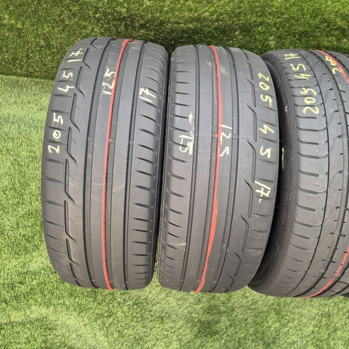 205 45 17 Dunlop și pirelli