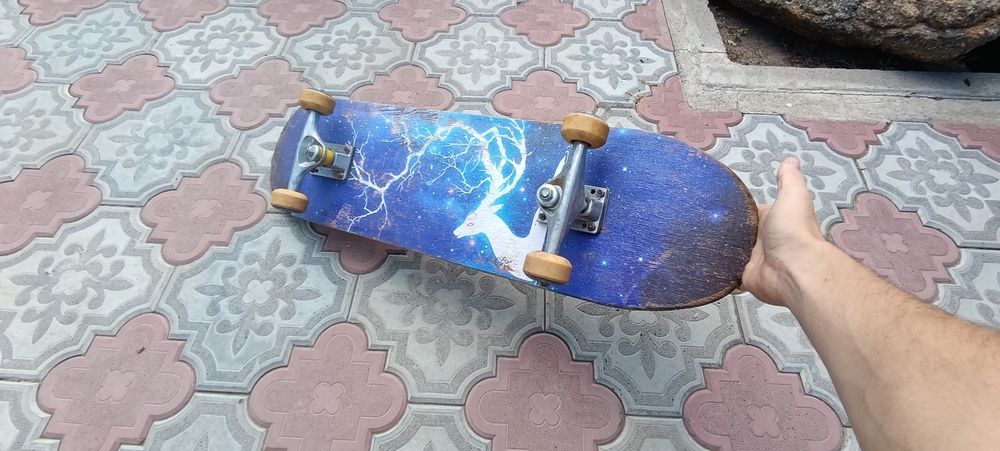 Скейтборд , LIGHTNING DEER , дека 79 x 20 см , колеса 54x36 мм