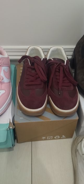 Продам женскую обувь