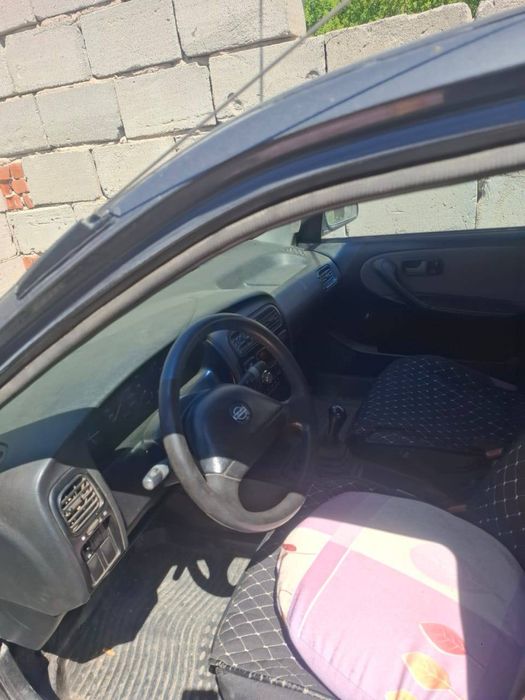 Продам Nissan Primera 1990