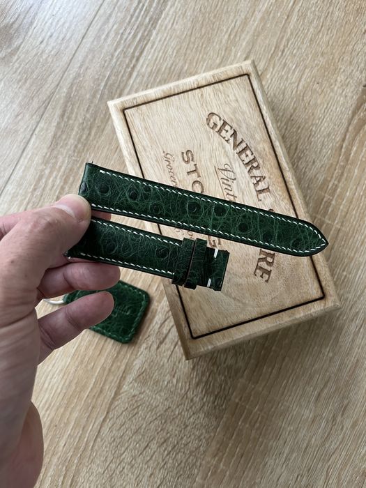 Curea de Ceas 22 mm din Piele de Struț – Lucrată Manual