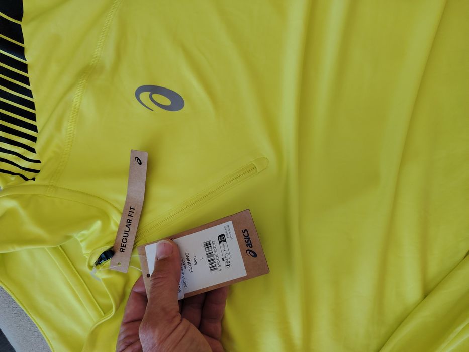 Оригинална блуза за бягане на Asics  L размер